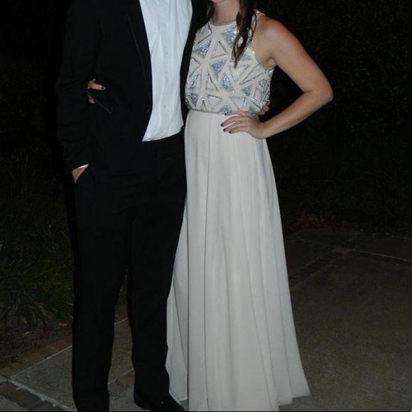 Soft pink formal dress - Picture 1 of 2